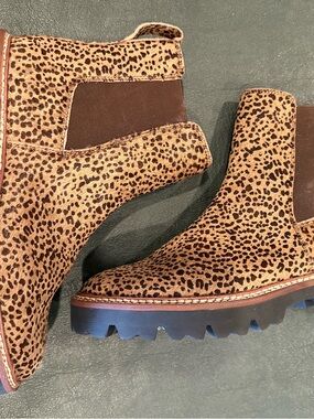 Madewell Leopard Print Chelsea Ankle Boots in Brown/Tan
